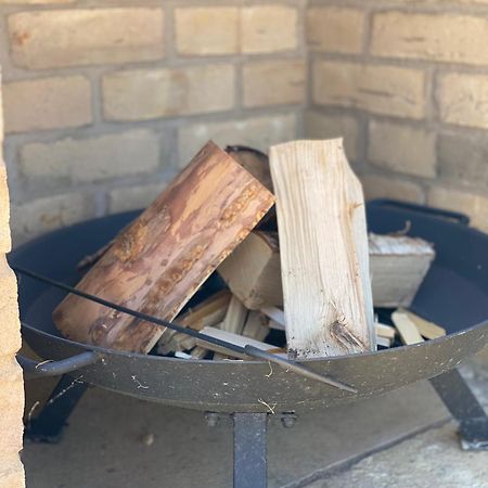 The Rabbit Warren Shepherd Hut Ketton المظهر الخارجي الصورة
